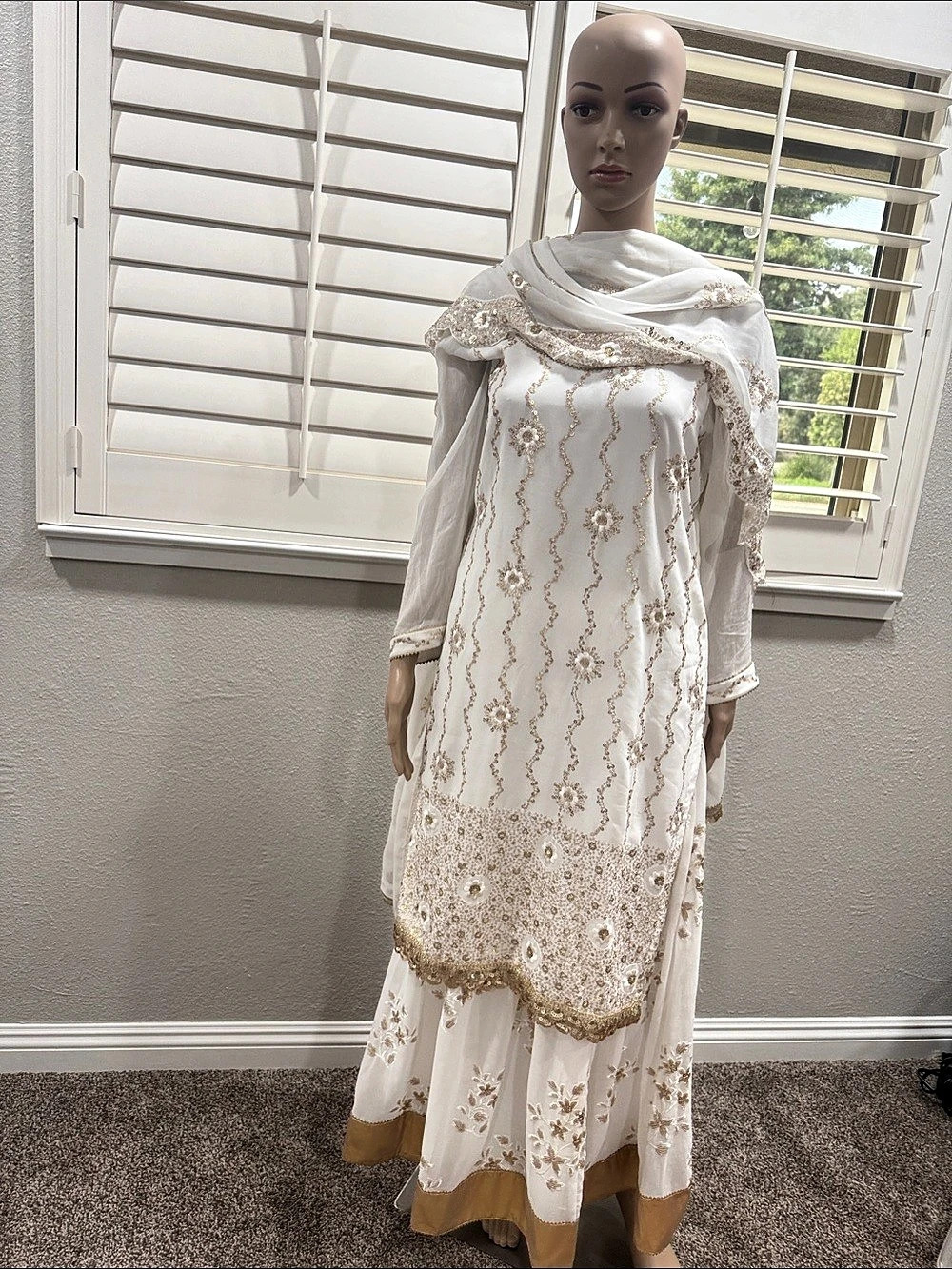 Embroidered White & Gold Tunic Set
